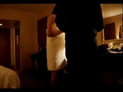 Нікі Бенц з великими порно еротика відео сиськами глибоко трахкав м'ячі